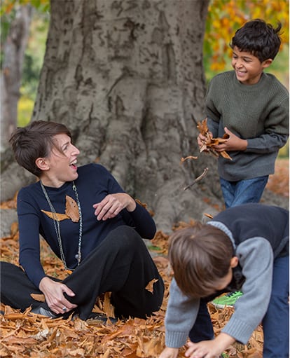 Hanna-Ingber-with-family-Kristine-Foley